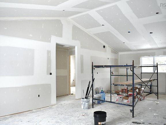 3rd image of 140 Lake Loon Rd