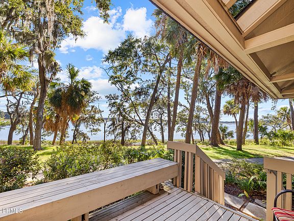 2nd image of 2014 Bluff Villas Rd