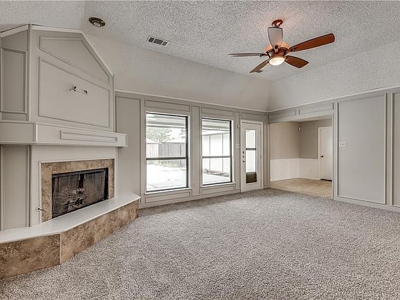 5th image of 3936 Merriman Dr