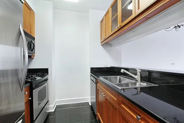 Rented by Corcoran | media 26