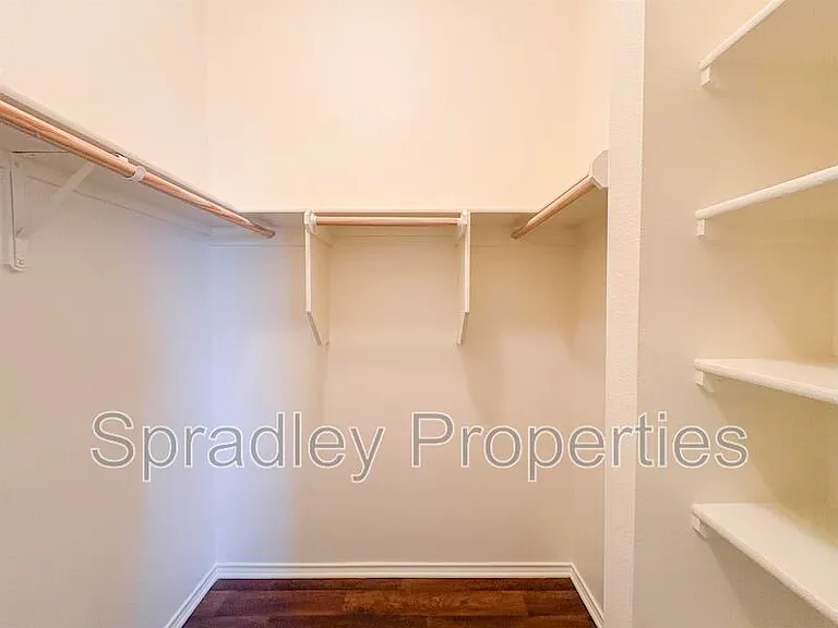 1113 Branchwood Way — Photo 21