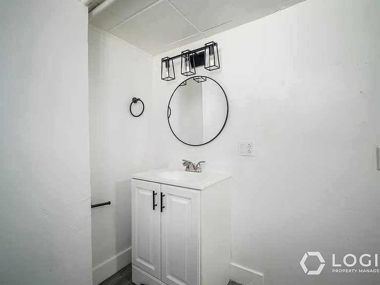 2743 Liberty Ave #B — Photo 15