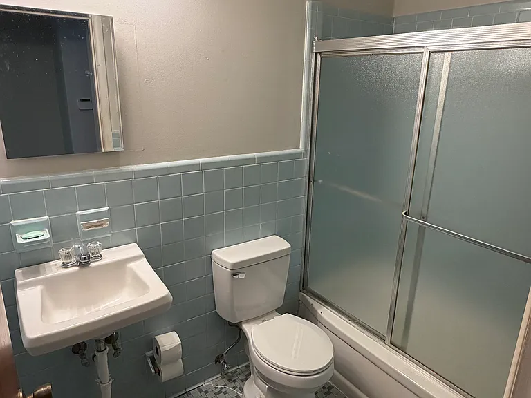 1102 Mary Ln — Photo 12