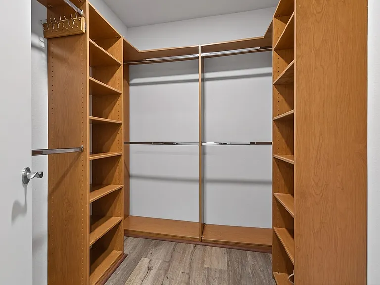 25698 Huron St — Photo 21