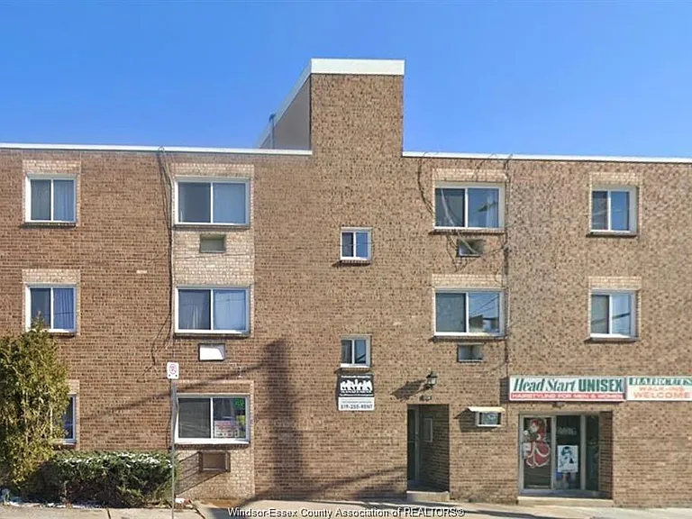 892 Campbell Ave #12 — Photo 1