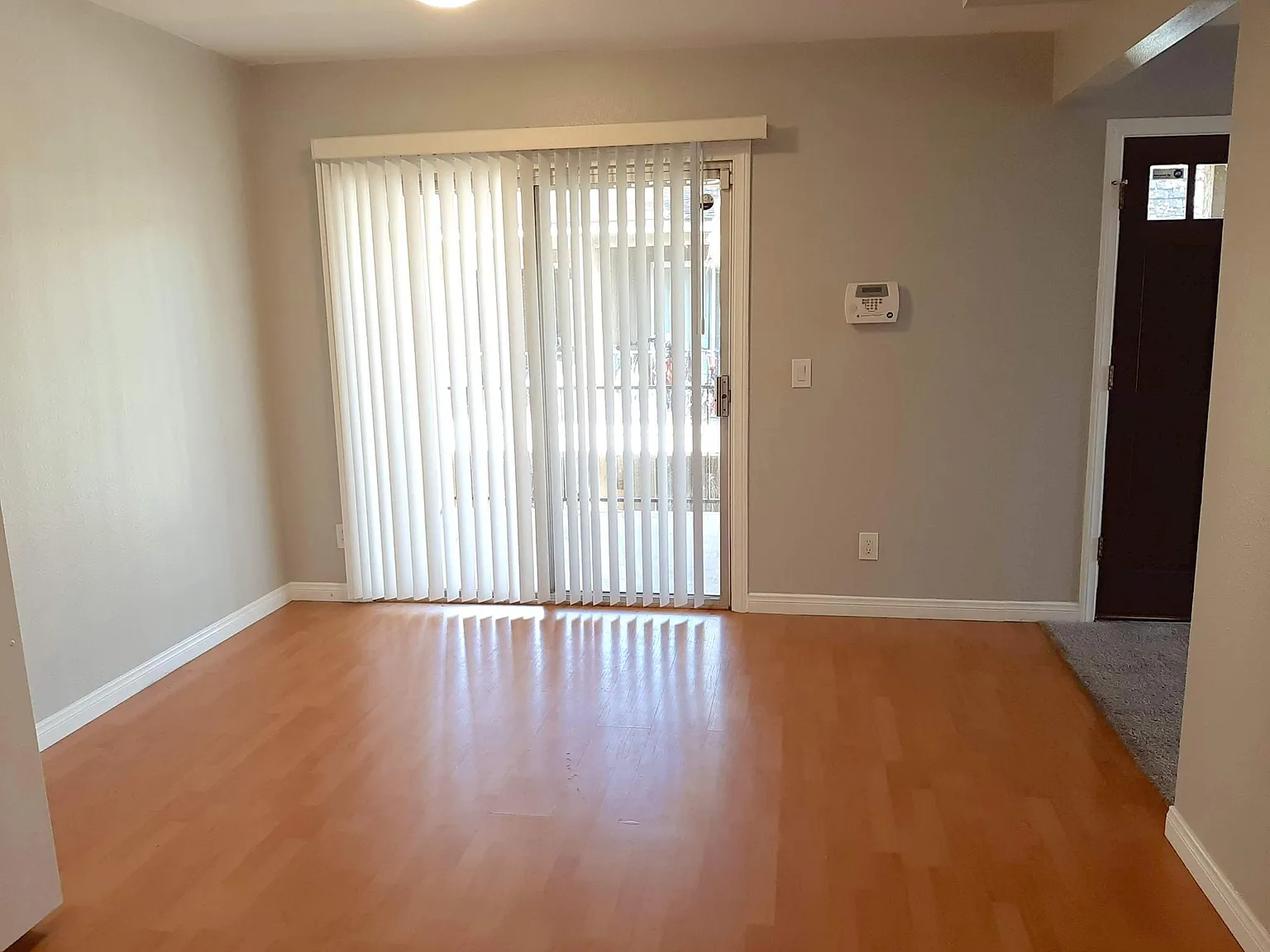 3 bed, 1074 sqft, $2,550 — Photo 4