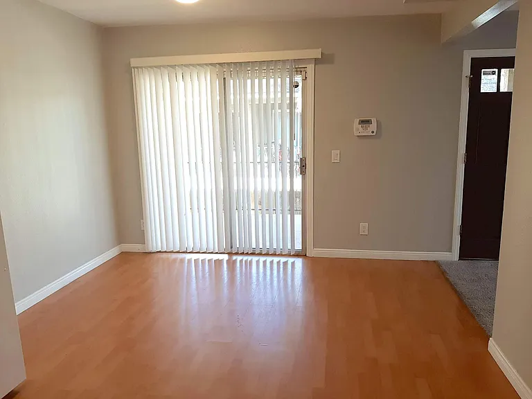 1039 E Washington Ave E #8 — Photo 8
