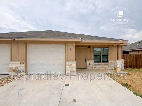 1044B Mason Dr, Belton, TX 76513