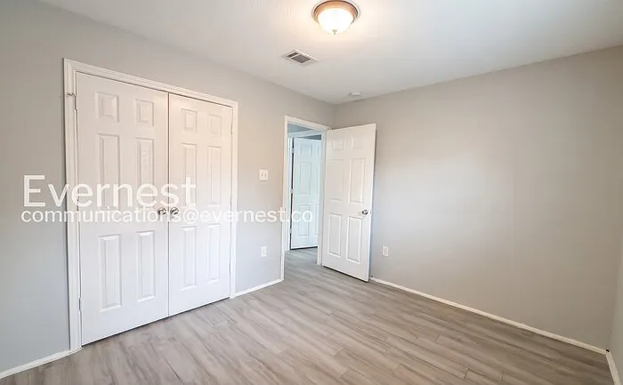 8117 Richland Dr — Photo 18