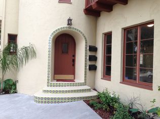 1024 S Orange Dr, Los Angeles, CA 90019