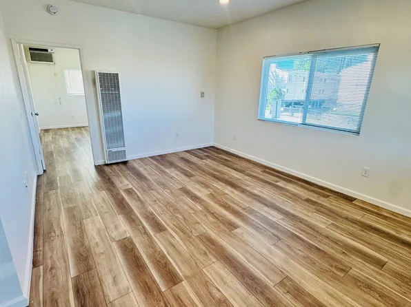 15656 Saticoy St APT 1, Van Nuys, CA 91406