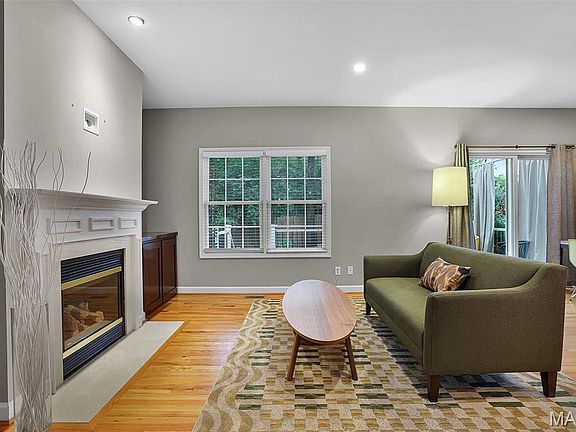 3rd image of 2020 Prather Ave