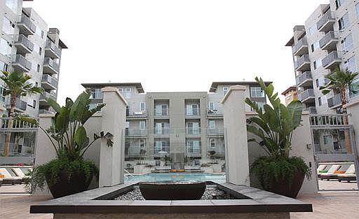 4th image of 5504 Moreland Way