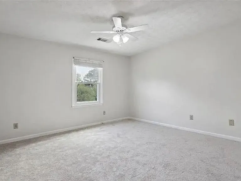 3081 Brooks Dr — Photo 7