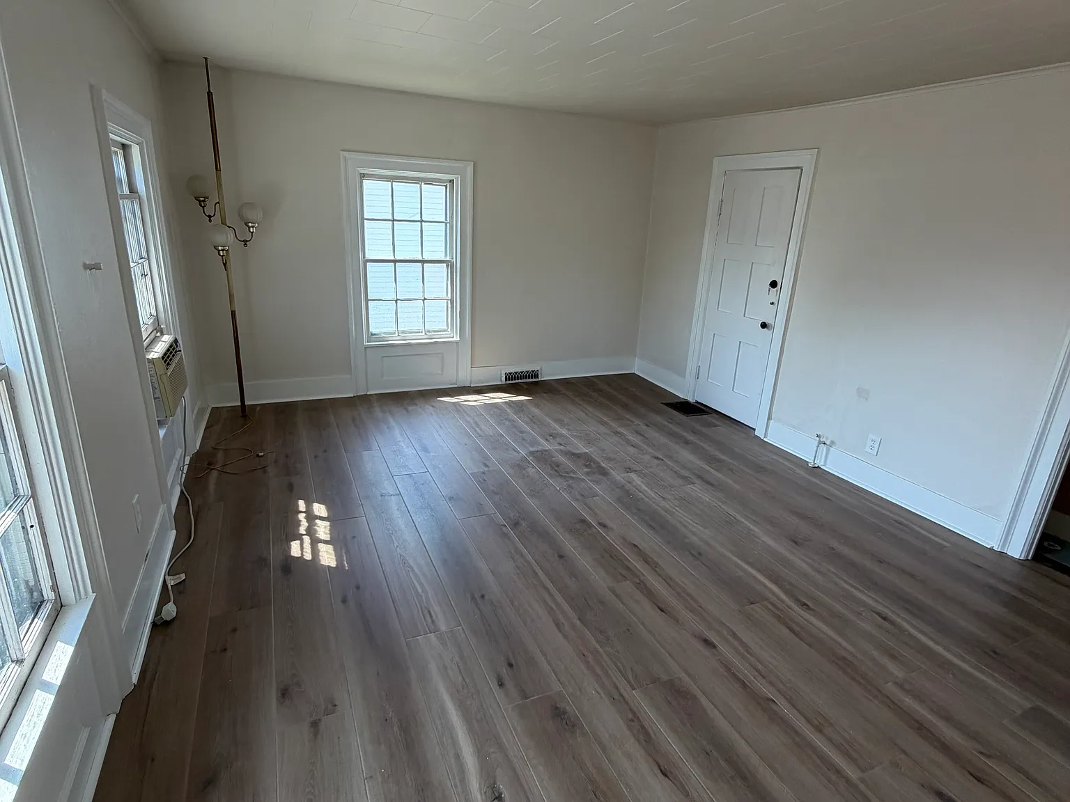 3 bed, 1500 sqft, $1,795 — Photo 3