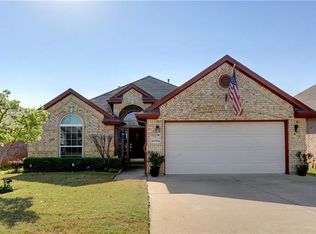 12704 Beech Tree Ln, Euless, TX 76040