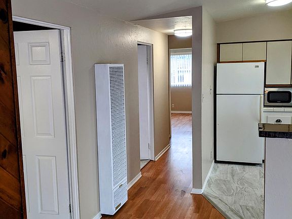 4th image of 1330 Highland Ave