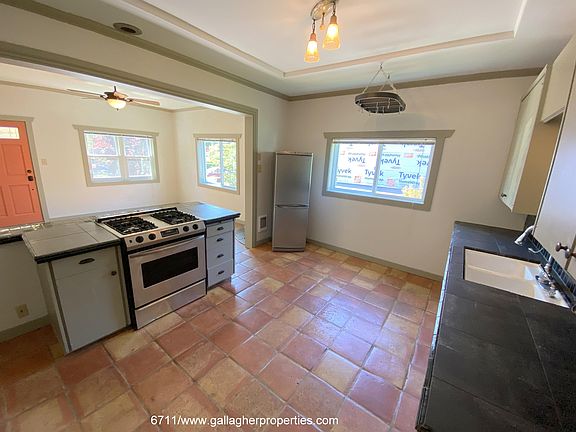 5th image of 6711 10th Ave NW