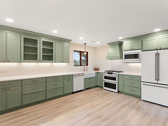 4th image of 1257 E Exchange St