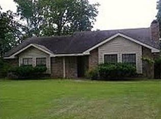 927 Live Oak St, Westlake, LA 70669
