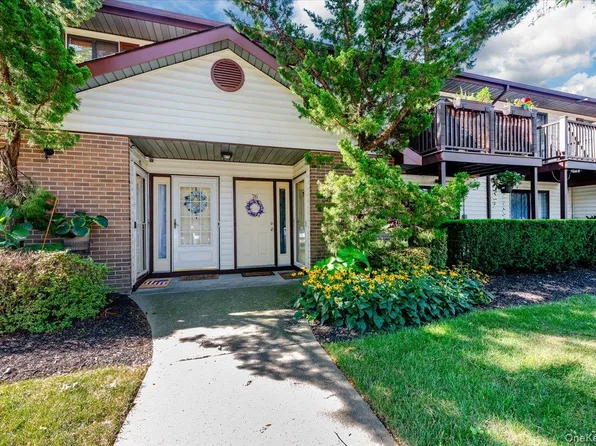 615 Broadway #76, Amityville, NY 11701