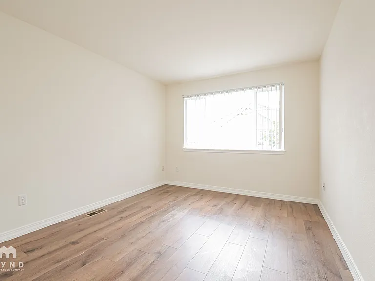 805 Summer Hawk Dr #Y146 — Photo 18
