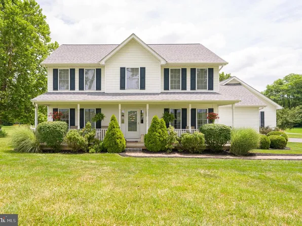 37 Tilburg Ln, Martinsburg, WV 25405