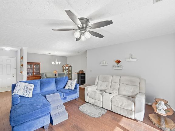 5th image of 7343 Ridgepoint Dr #103