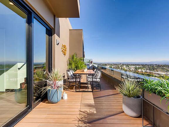 5th image of 388 Cordova St Penthouse 6