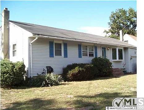 1st image of 352 Mizzen Ave