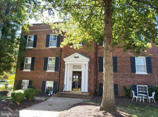 400 Commonwealth Ave #307, Alexandria, VA
