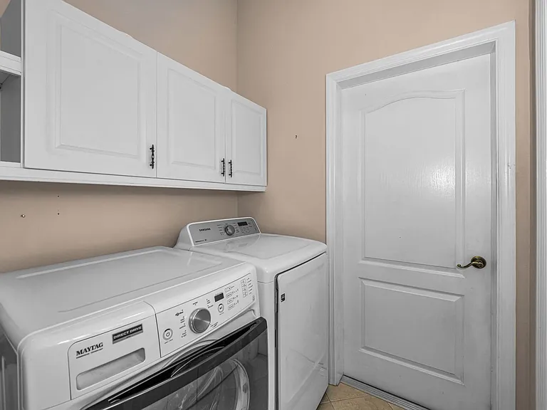 2644 Tottenham Dr — Photo 22