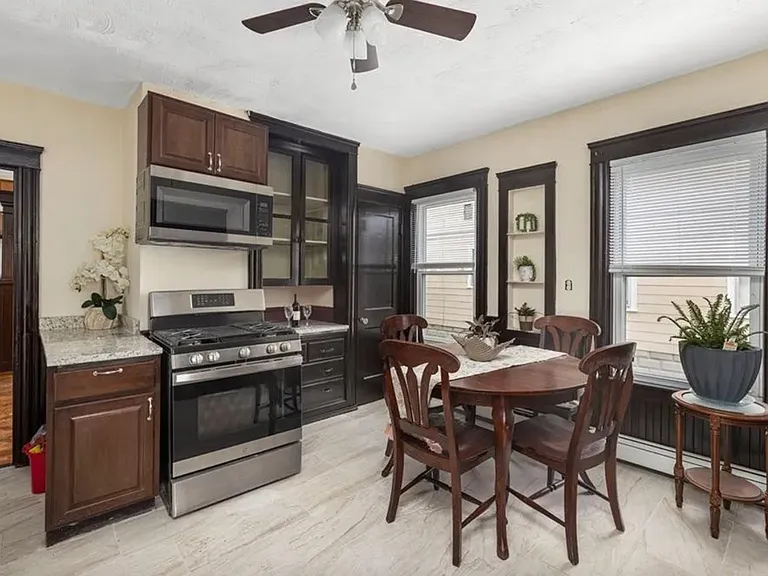 182 Juniper St #1 — Photo 3
