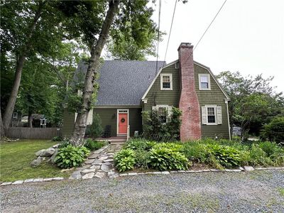 276 Pawtucket Ave, Rumford, RI, 02916