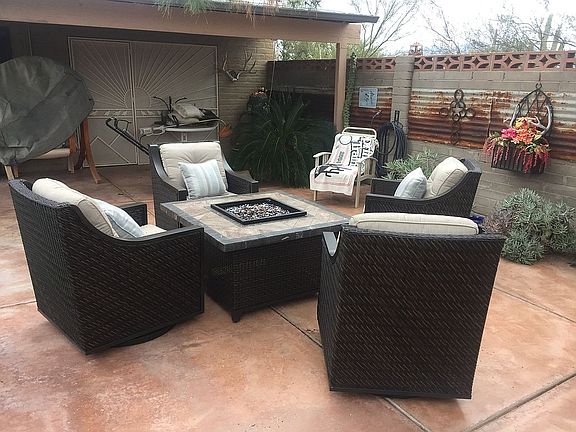 Patio off master br