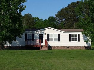 8011 Tedder Rd, Lucama, NC 27851