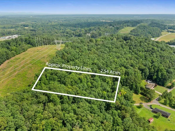 30-33 Indian Trl NE, Dalton, GA 30721