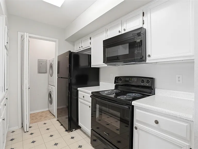 2025 Augusta Dr #804 — Photo 10