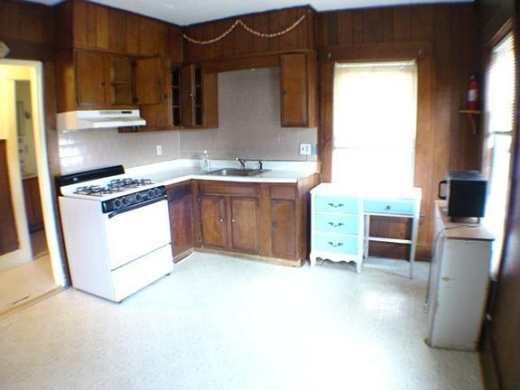 Apartment 1- kitchen