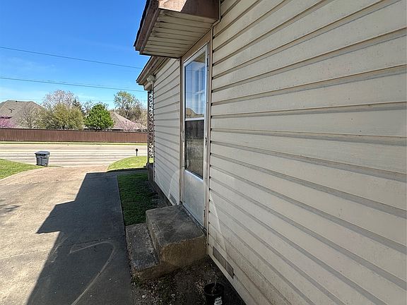 5th image of 6922 Forney Rd