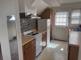 12 Mount Vernon St FLOOR 3, Saugus, MA 01906