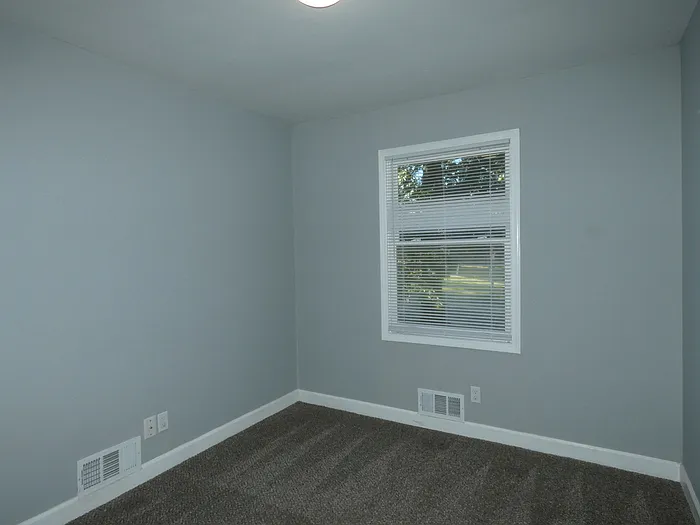 7301 NW 84th Ter — Photo 14