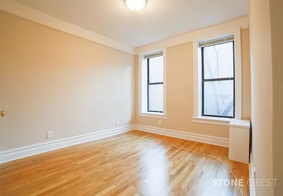 4th image of 515 W 122nd St #35R