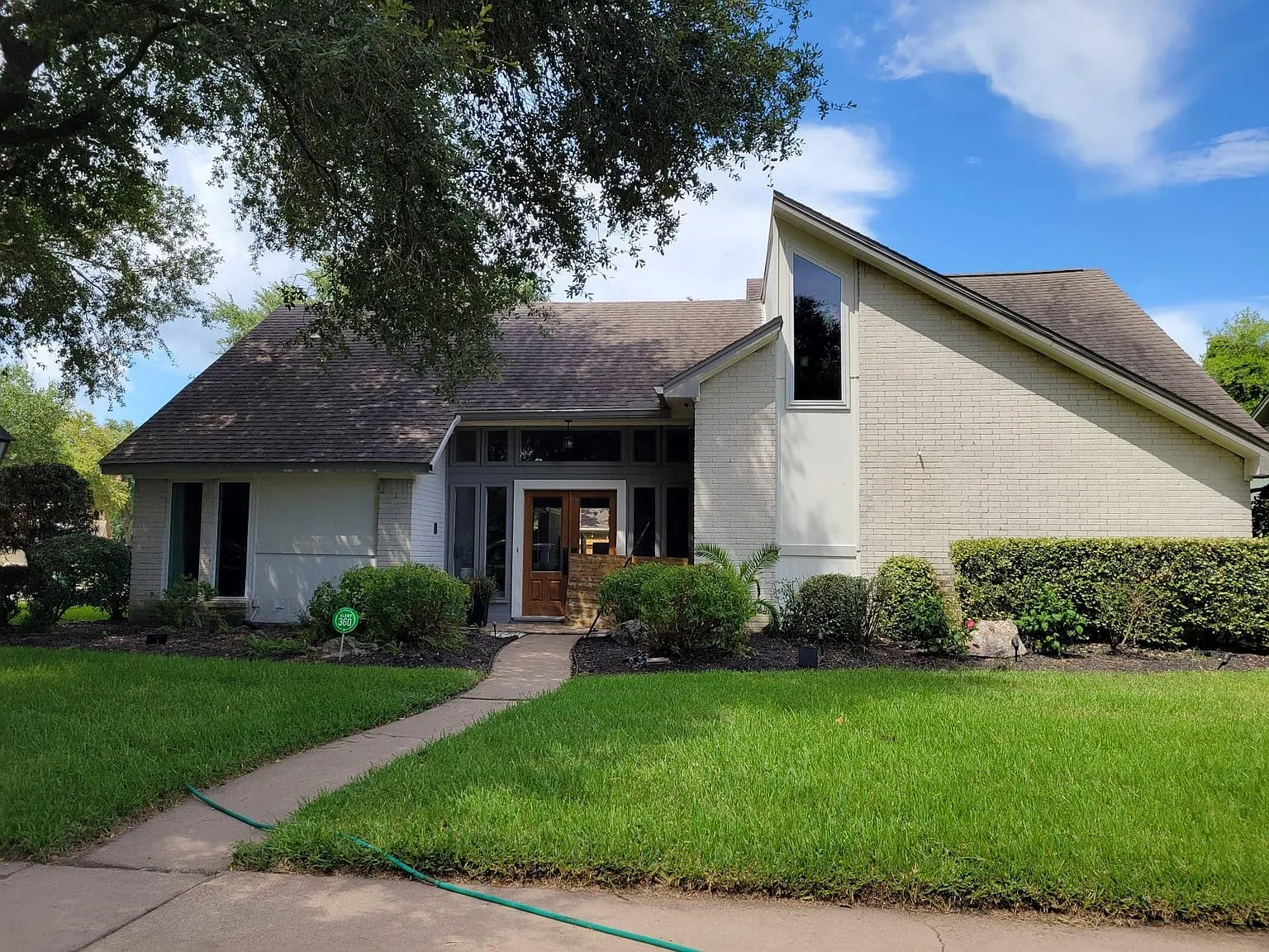 4 bed, 2.5 bath, 2603 sqft, $2,700 — Photo 3