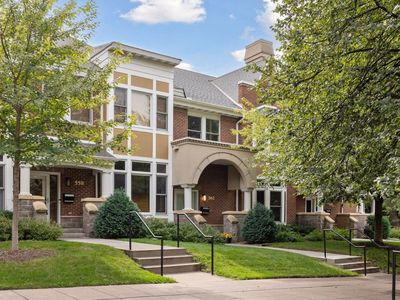 562 Summit Ave, Saint Paul, MN, 55102