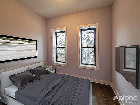 2nd image of 110-50 Farmers Blvd #3