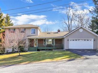 24 Maplewood Rd, Highland Mills, NY 10930