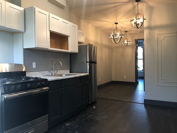 4th image of 105 Vernon Ave #2T