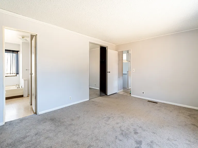 72476 Sunnyvale Dr — Photo 41