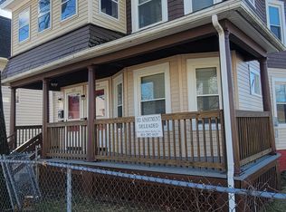 104 Kenyon St #3, Springfield, MA 01109